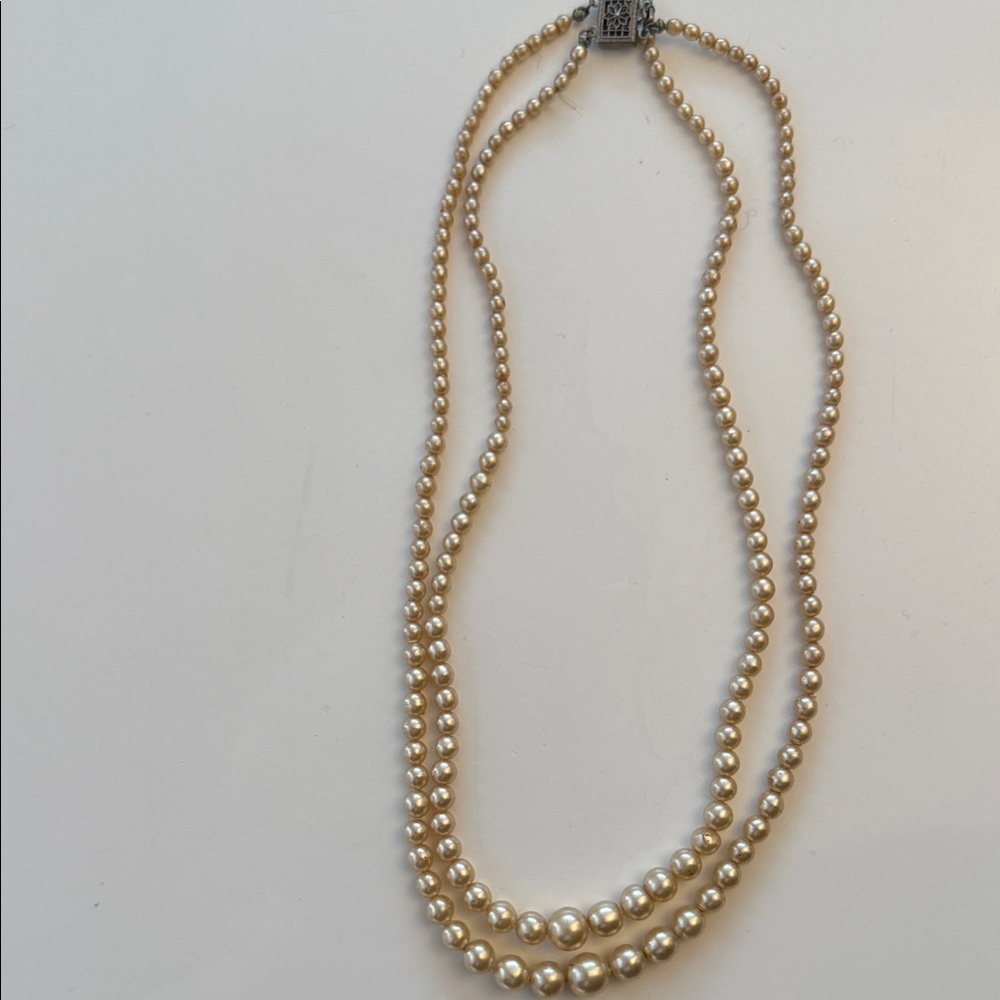 Vintage Faux Pearl Necklace